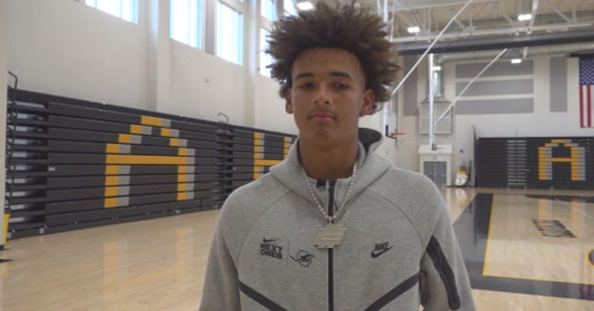 Meet Dia Bell, American Heritage quarterback and 2025 Nat Moore Trophy contender