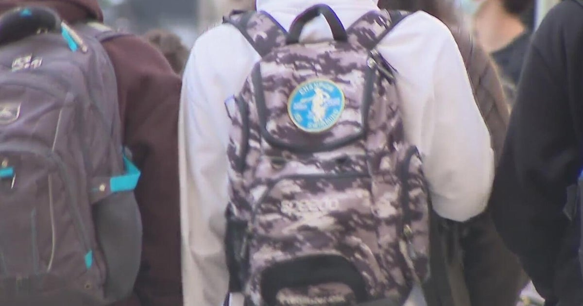 Naperville District 203 classes start Thursday as teacher's strike looms 