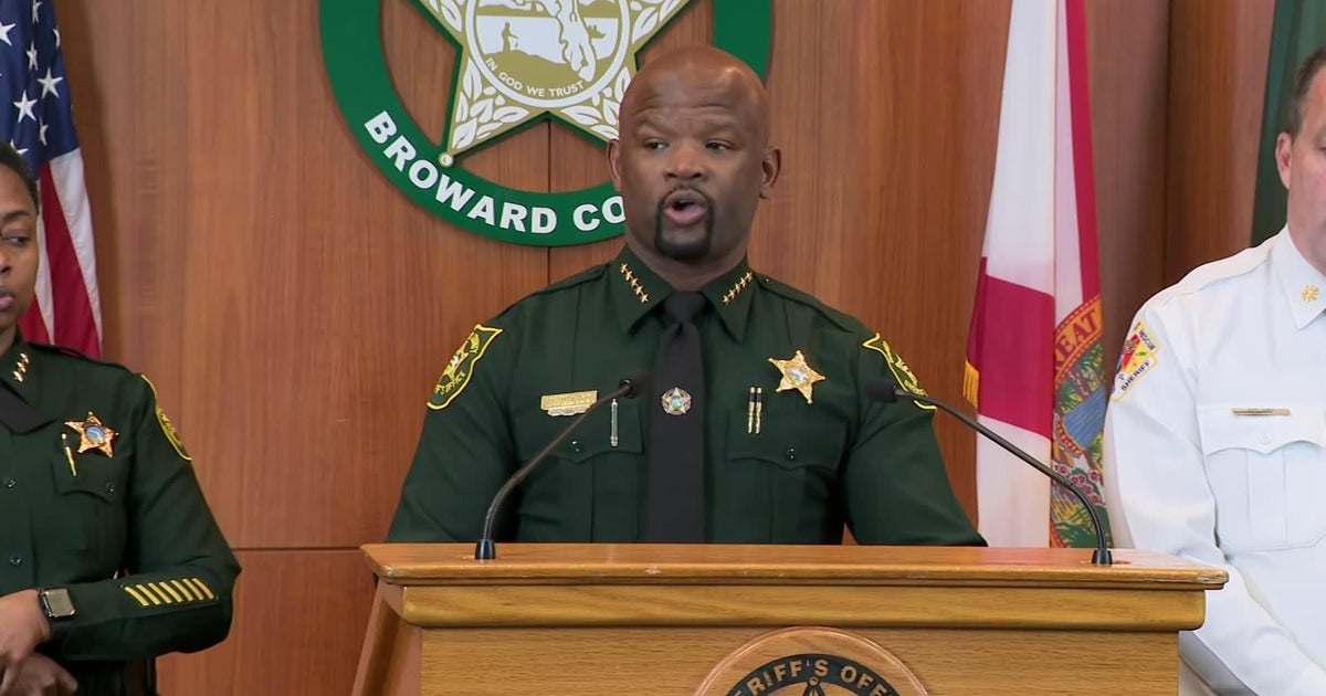BSO sheriff blames Deerfield Beach city manager for contract impasse 