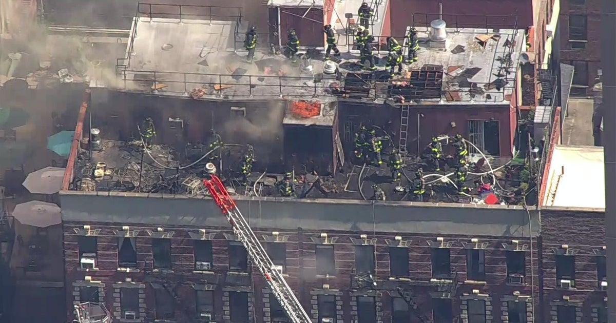 Watch Live: Upper East Side building fire sends black smoke over NYC 