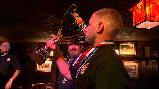 trophy.jpg 