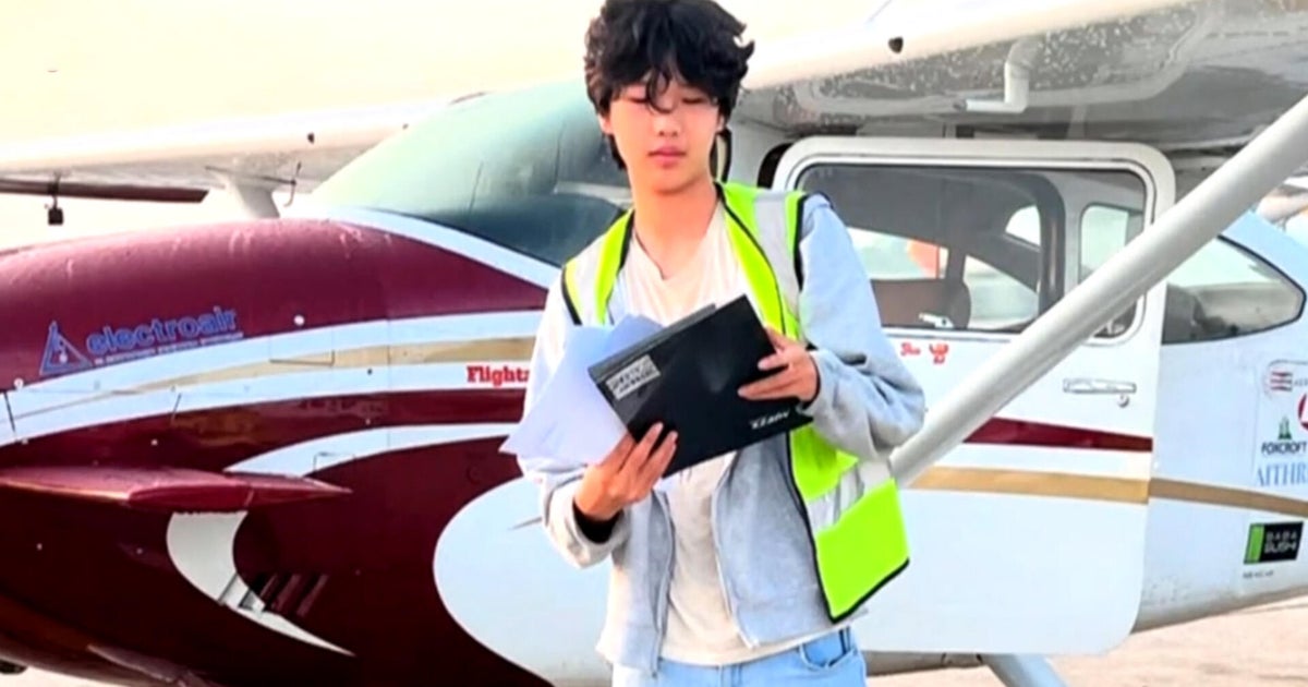 Why a pilot-influencer is stuck in Antarctica