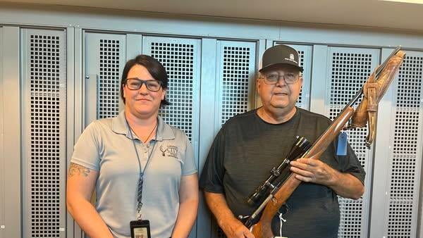 cara-and-jerry-stolen-rifle-returned.jpg 