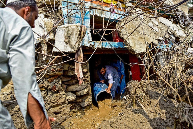 Topshot-Pakistan-Anvironment-Climate-Monsoon 