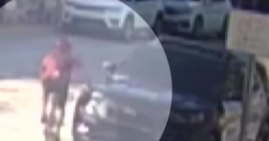 Caught on video: Cyclist claims Miami Beach police arrested him for touching police cruiser