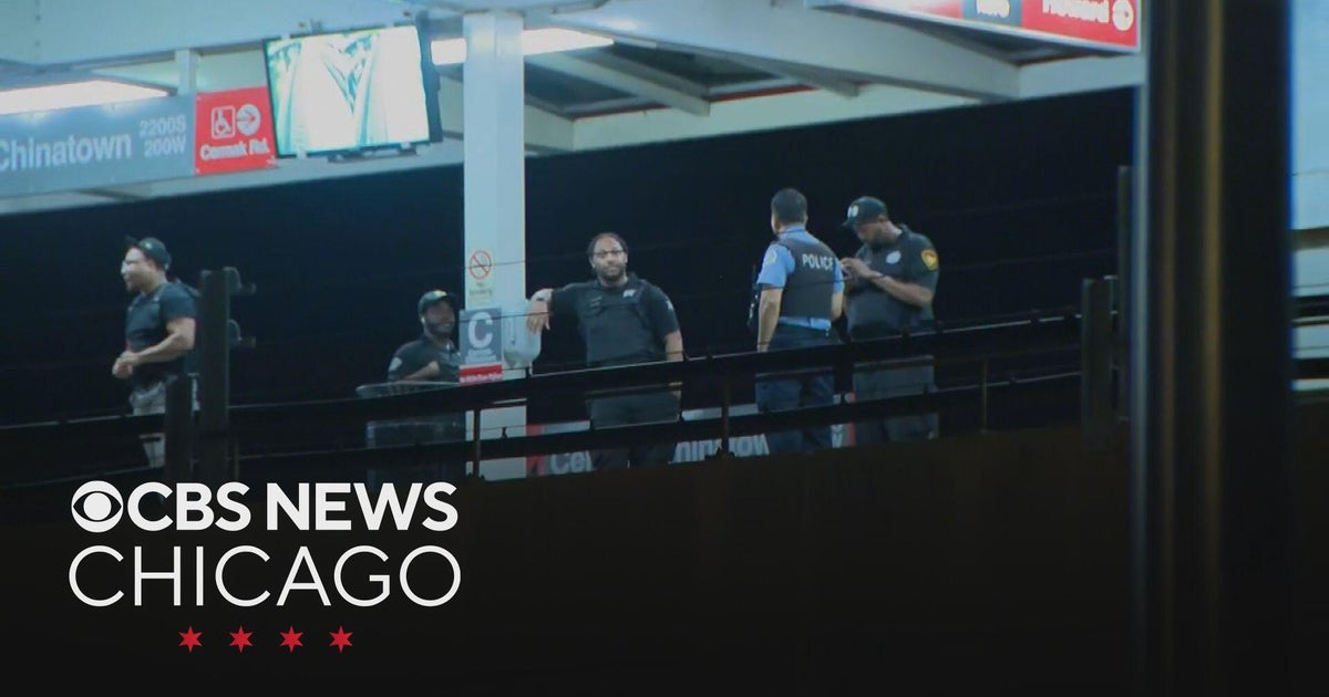 Man attacked by group on CTA Red Line train near Cermak-Chinatown - CBS ...