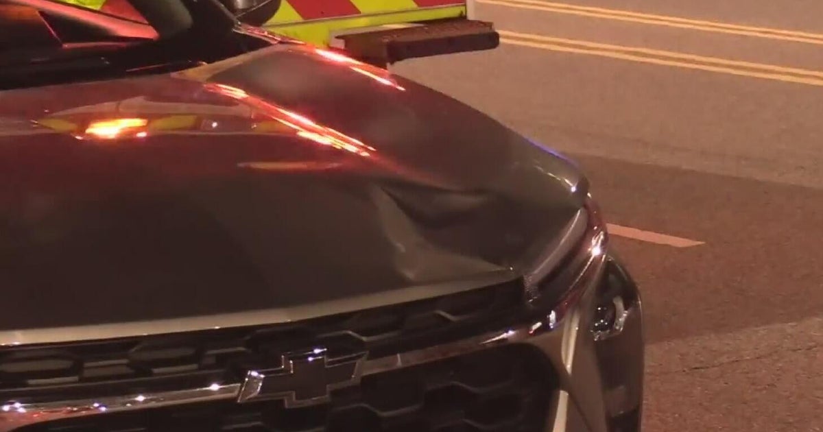 4-year-old boy, man injured in hit-and-run crash on Chicago's North Side 