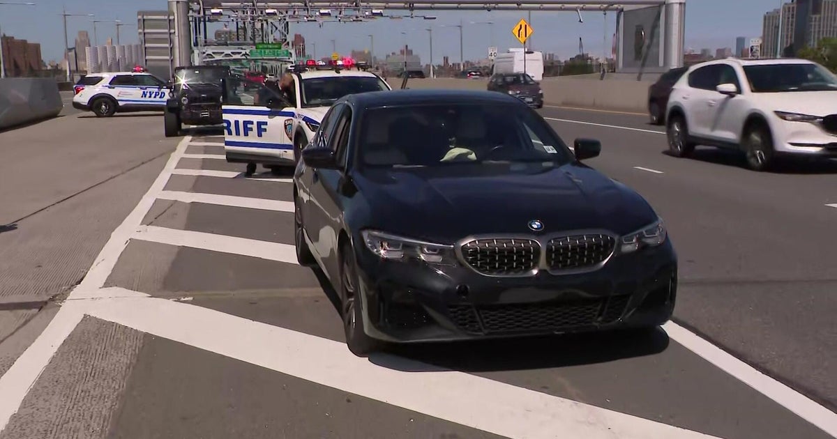 NYC's "ghost car" crackdown marks 100th operation 