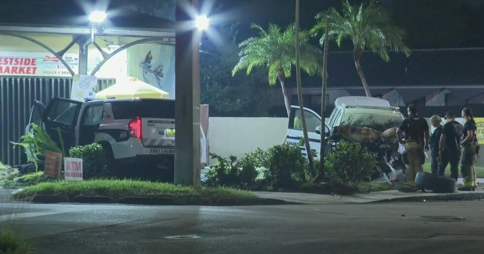 Two Fort Lauderdale police cruisers involved in crash, 1 caught fire