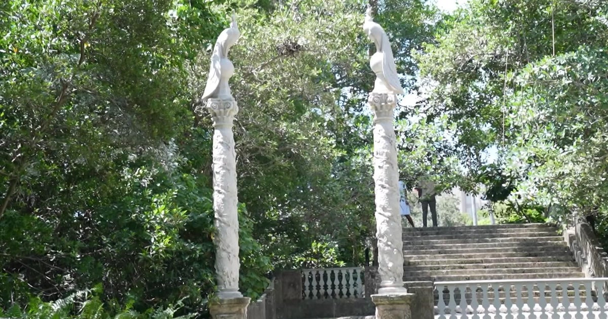 Vizcaya Museum and Gardens reinstalls peacock columns after more than 30 years
