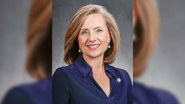 rep-kristin-robbins.jpg 