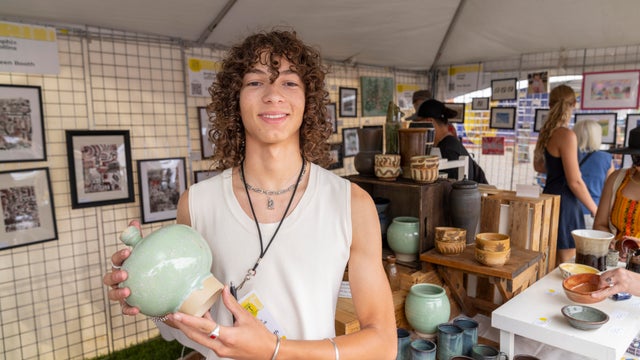 teen-booth-summer-art-market-credit-art-students-league-of-denver.jpg 