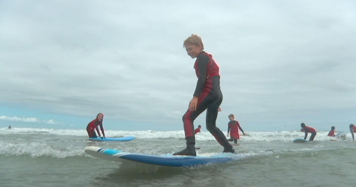 Instructors using waves from Hurricane Erin to teach surfing and staying safe 