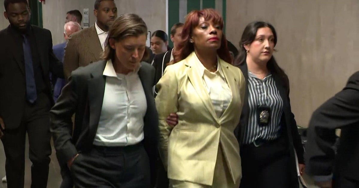 Adams' former top adviser indicted on new bribery charges 