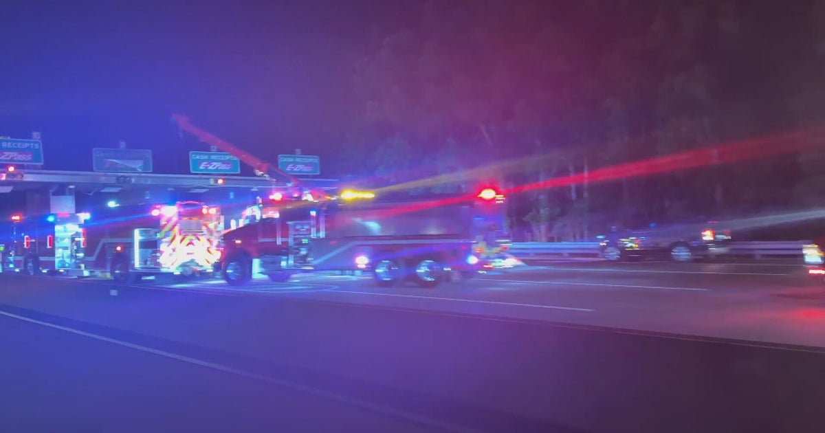 1 dead after crash on Atlantic City Expressway in Hamilton Township, police say 