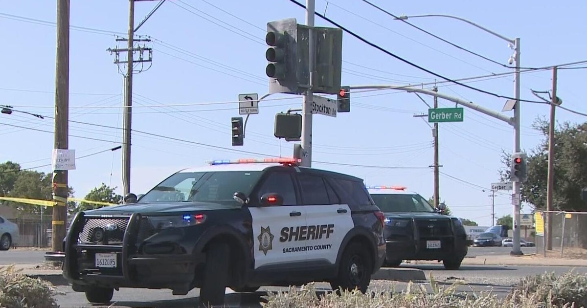 3 detained after man found shot in South Sacramento - CBS Sacramento