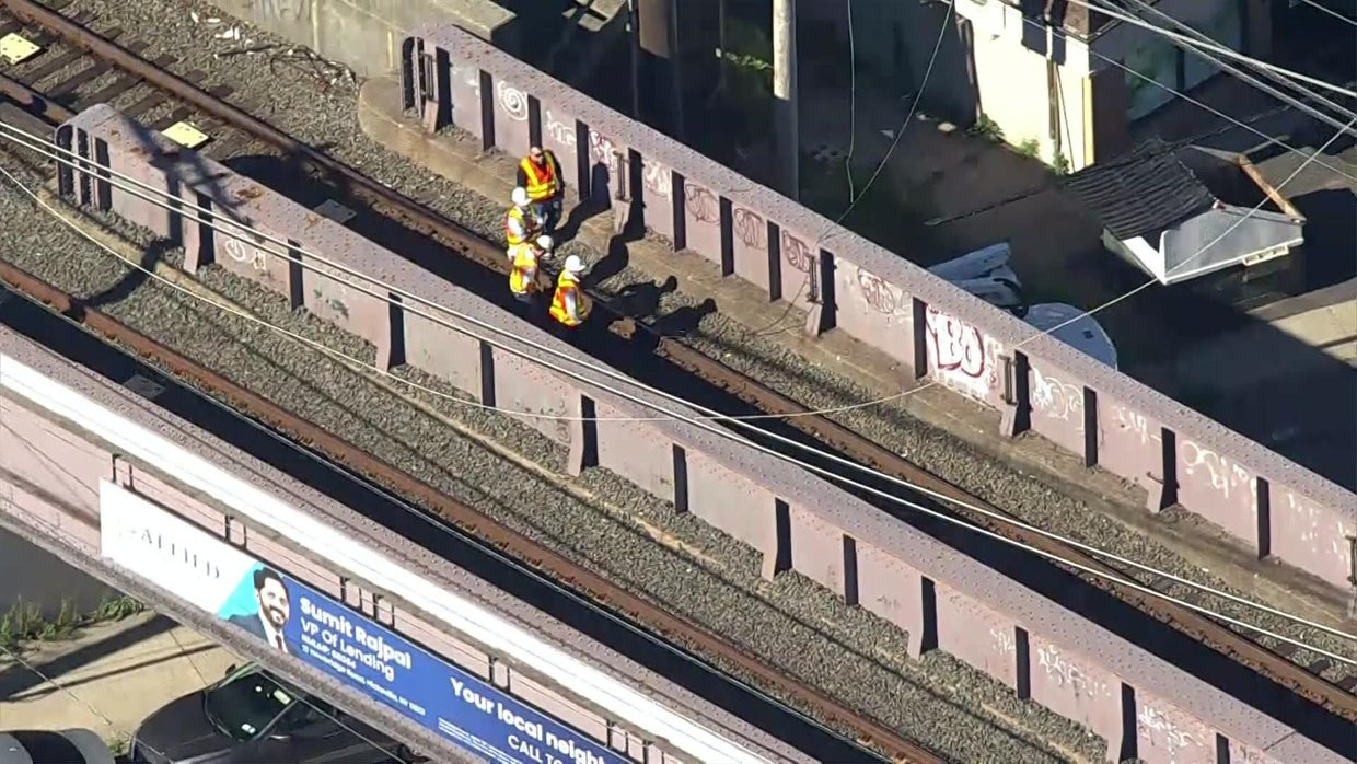 Metro-North delayed by disabled equipment; LIRR partially suspended due ...