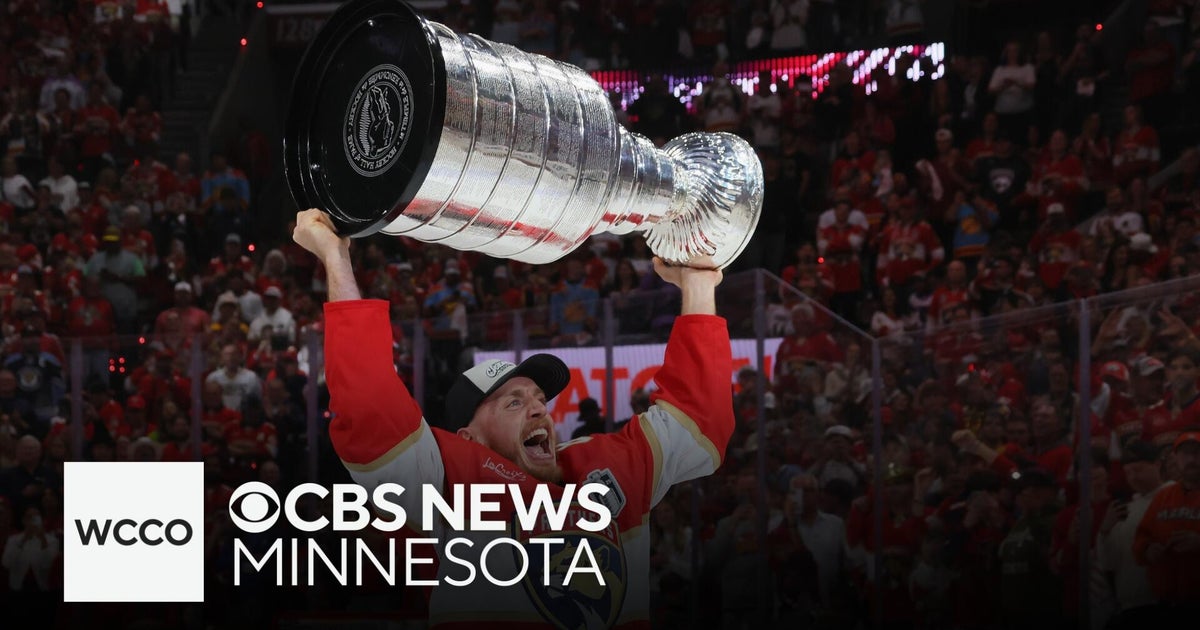 Nate Schmidt Brings Stanley Cup to St. Cloud Crowd