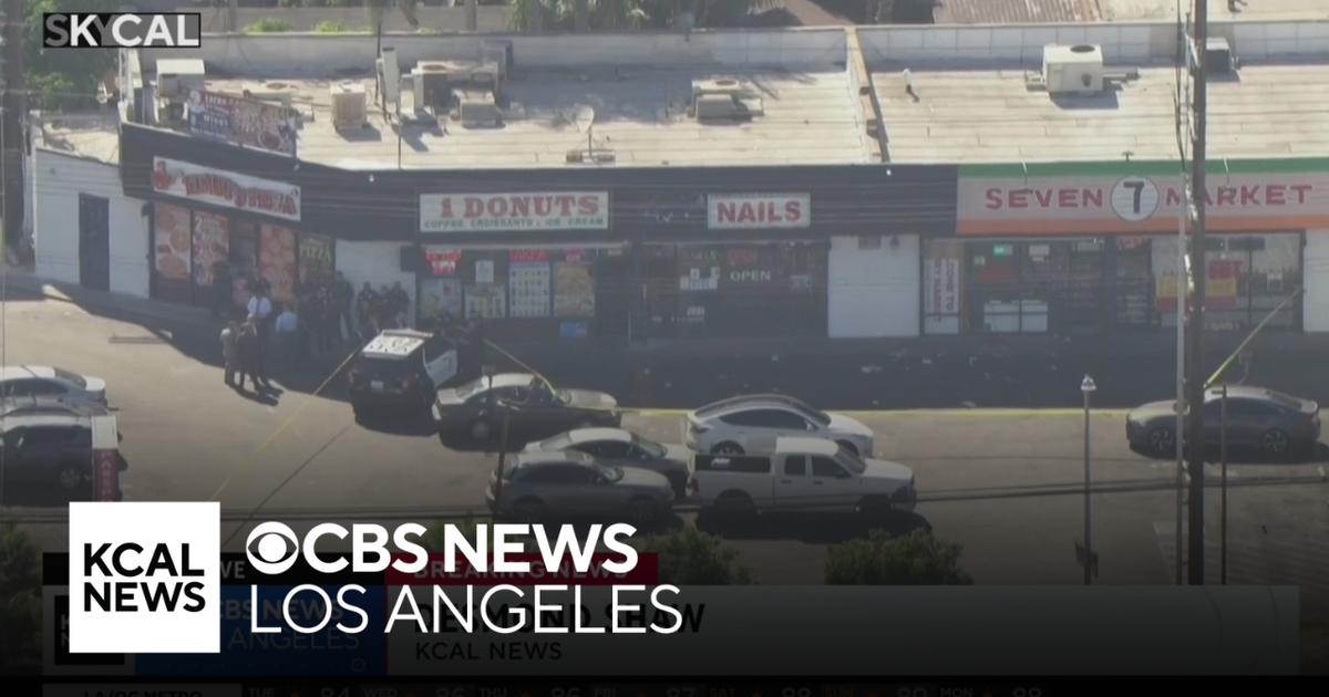 1 dead, 4 wounded after South Los Angeles shooting near strip mall ...
