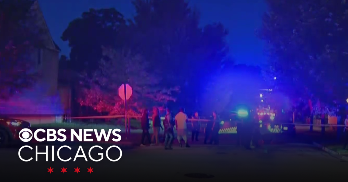 Active police investigation underway on Chicago's South Side - CBS Chicago