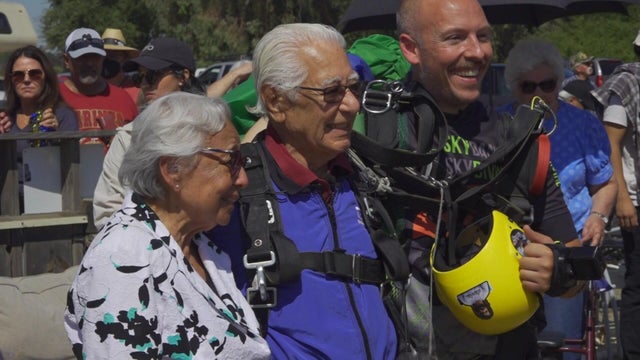 for-web-100-yr-old-skydiver-california.jpg 