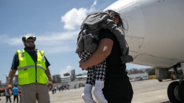 ICE Deports Guatemalan Families Under New Expedited Process 