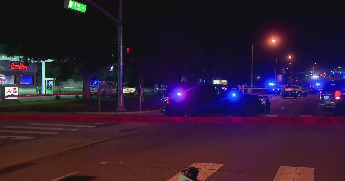 Aurora Police Officer Fatally Shoots Man After Traffic Stop Altercation
