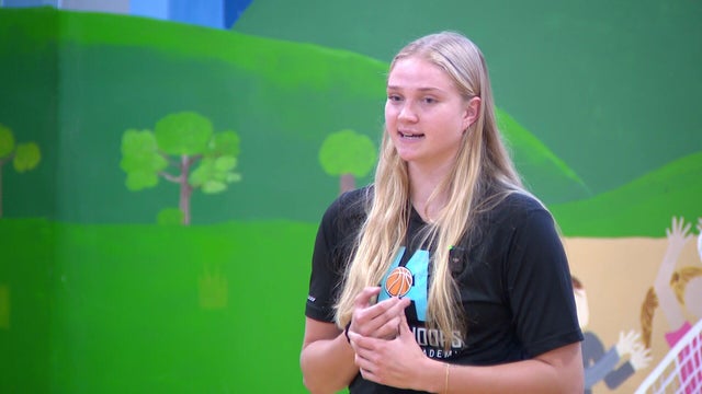 new-womn-in-sports-pkg-legacy-bb-new-basketball-machine-olivia-olson-00-00-3310.jpg 