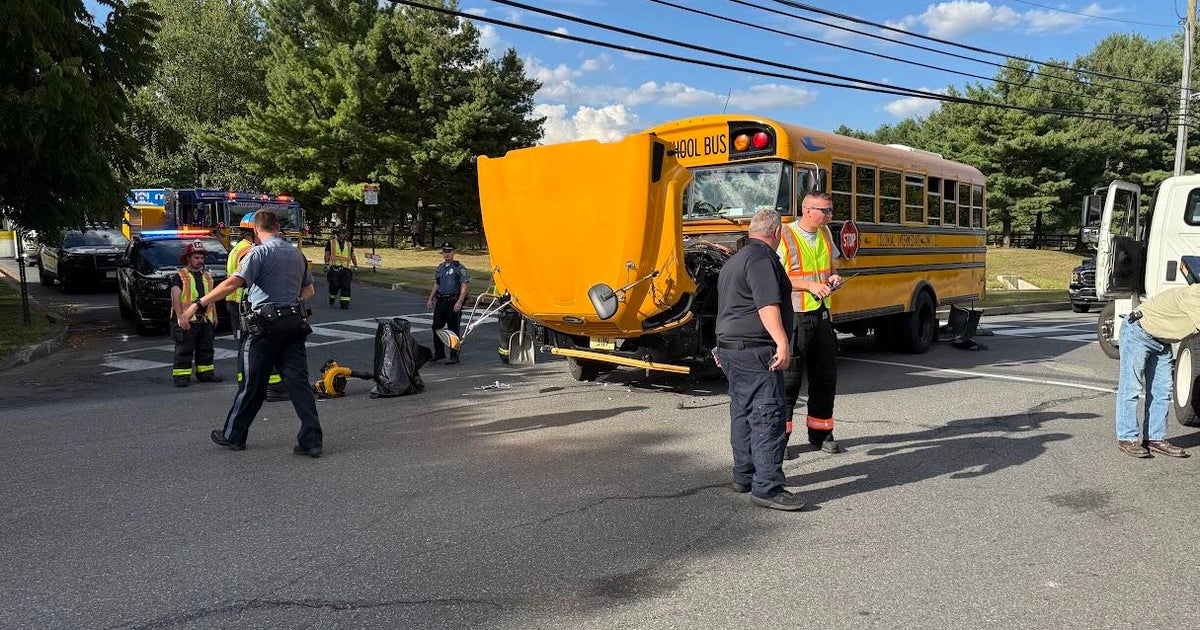 2 students among 5 injured in crash involving school bus in Bethlehem ...