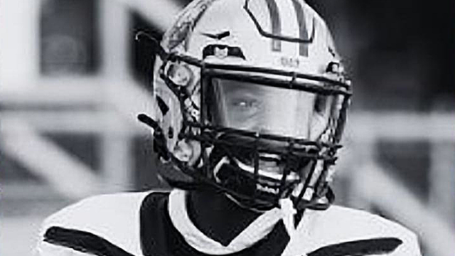footballplayer.png 