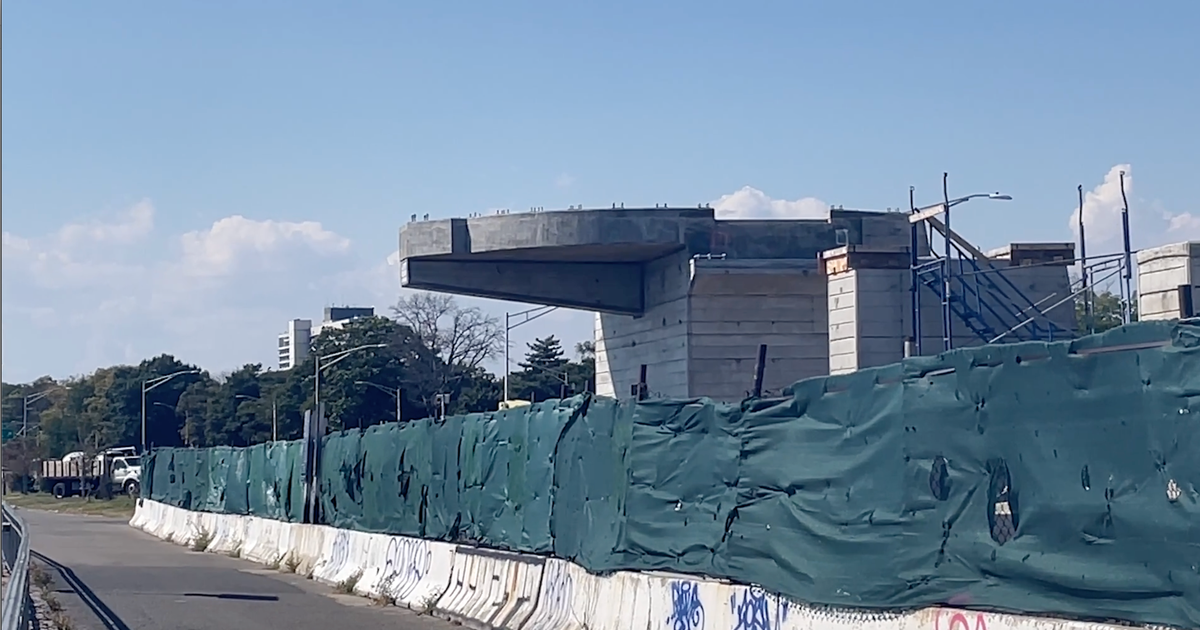 Bath Beach pedestrian bridge reconstruction project drags years behind schedule