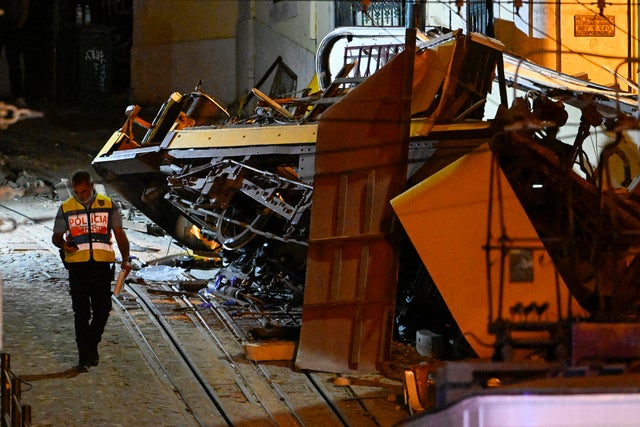 Lisbon Funicular Derails In Deadly Accident 