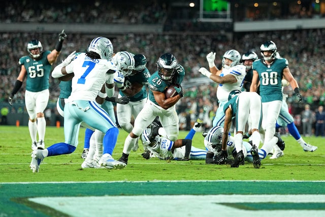 Dallas Cowboys v Philadelphia Eagles