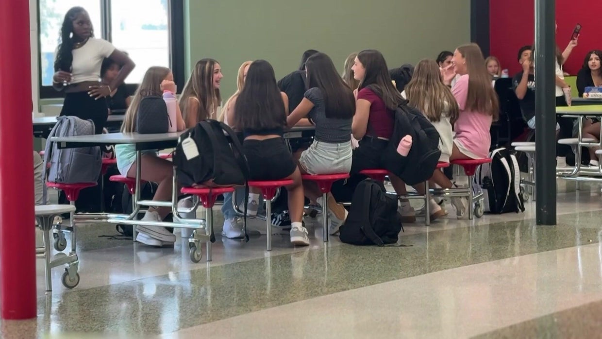 New York schools' 1st week with a cellphone ban is in the books. Here's ...