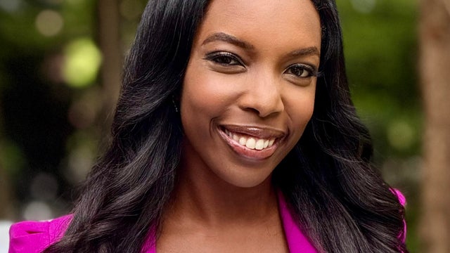 jobina-fortson-evans-headshot2.jpg 