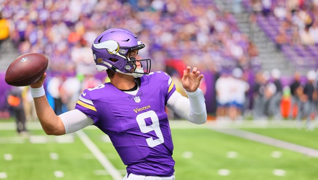 J.J. McCarthy's 1st start with Vikings will come against his favorite childhood team, the Bears