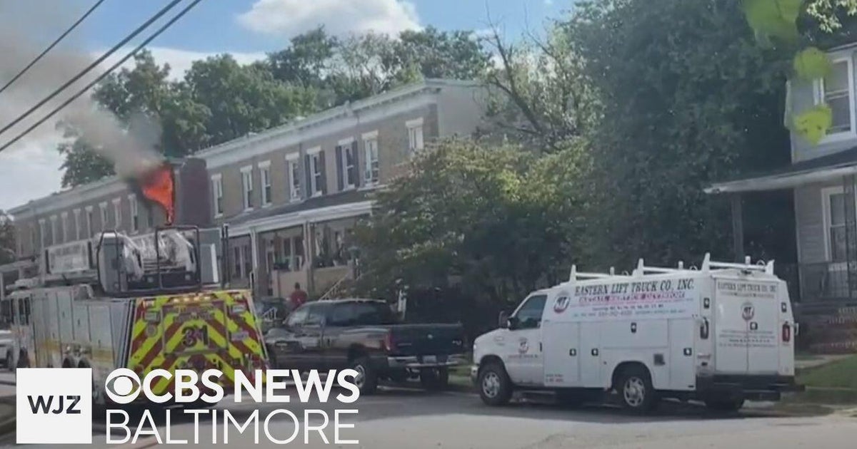 Baltimore City Fire responds to rowhome fire in Brooklyn - CBS Baltimore