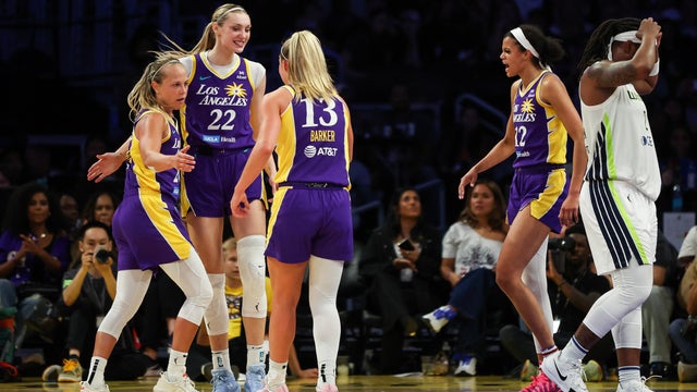 Dallas Wings v Los Angeles Sparks 