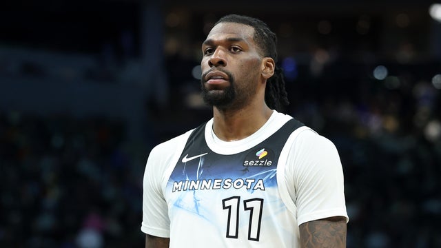 Minnesota Timberwolves v Milwaukee Bucks 