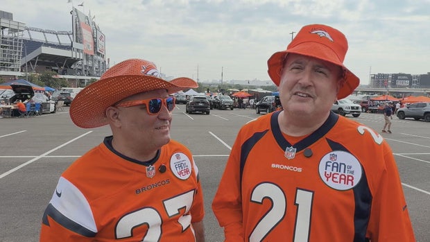 Broncos-Fans-9pkg-Frame-1239.jpg 