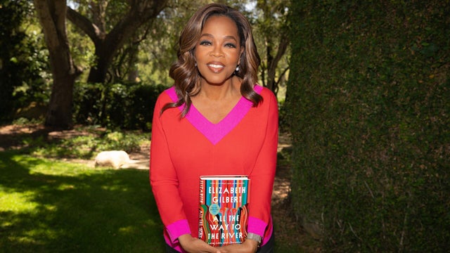 oprahwinfrey-holding-book-horz.jpg 