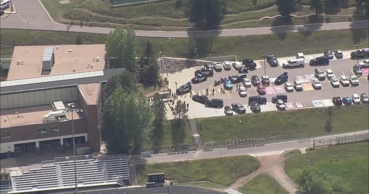 2 wounded in shooting at Evergreen High School, suspect also hurt - CBS ...