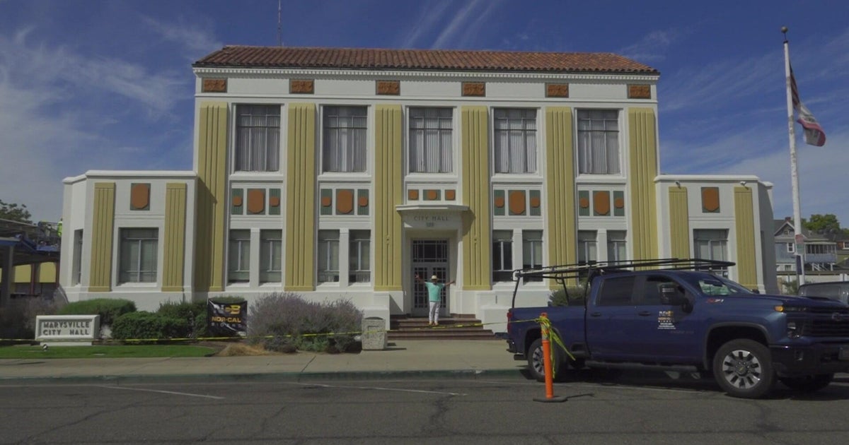 Small business owner donates $122,000 paint job to Marysville City Hall