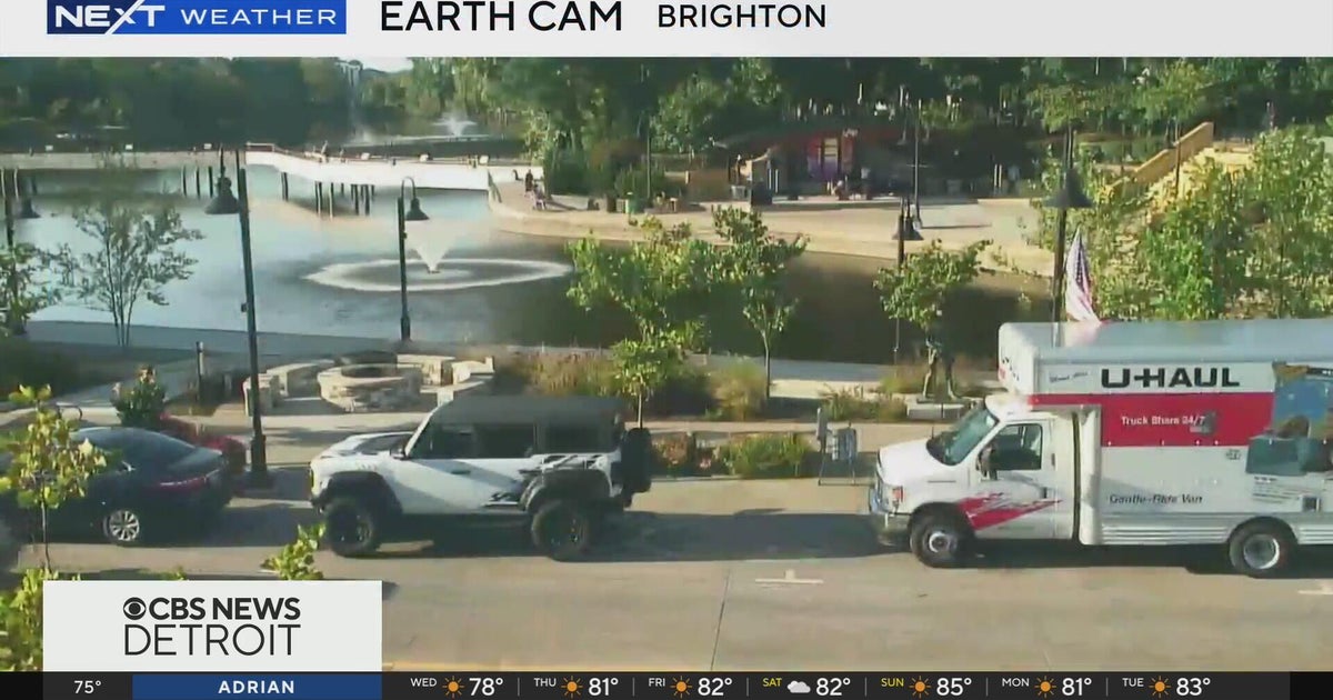 Summer season sticks around - CBS Detroit