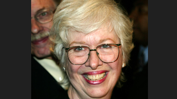 polly-holliday-in-2003.png 