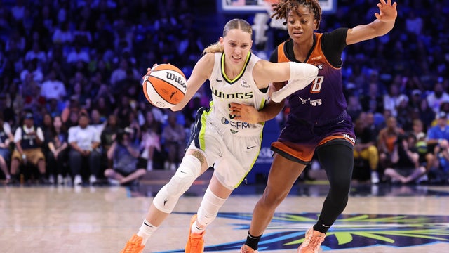 Phoenix Mercury v Dallas Wings 