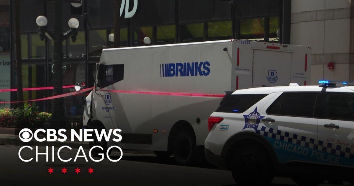 Suspect charged in Loop armored truck robbery - CBS Chicago