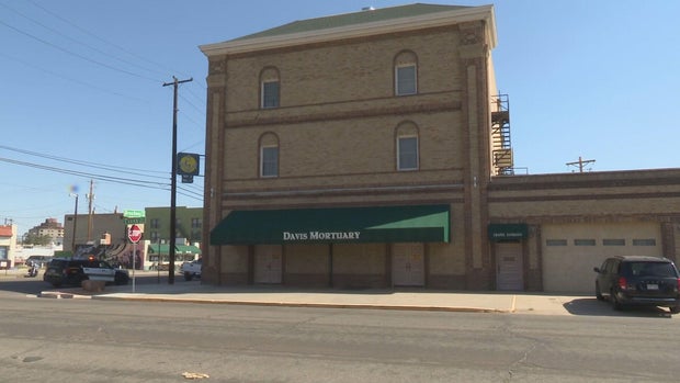 davis-mortuary-pueblo.jpg 