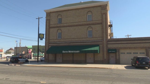 davis-mortuary-pueblo.jpg 