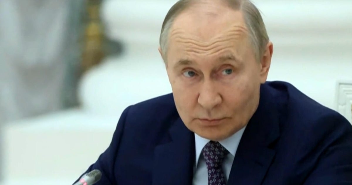 Eye Opener: Trump says he is "losing patience" with Putin